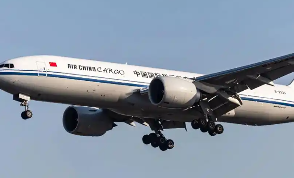 空运时效突然变长？2025年哪些因素拖慢了货物交付速度