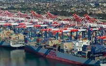 两周内十余家国际海运公司紧急调船，运力暴增50%（美线航运风云突变）